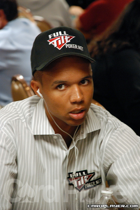 medium_PhilIvey_WSOP_EV8_Day1.jpg