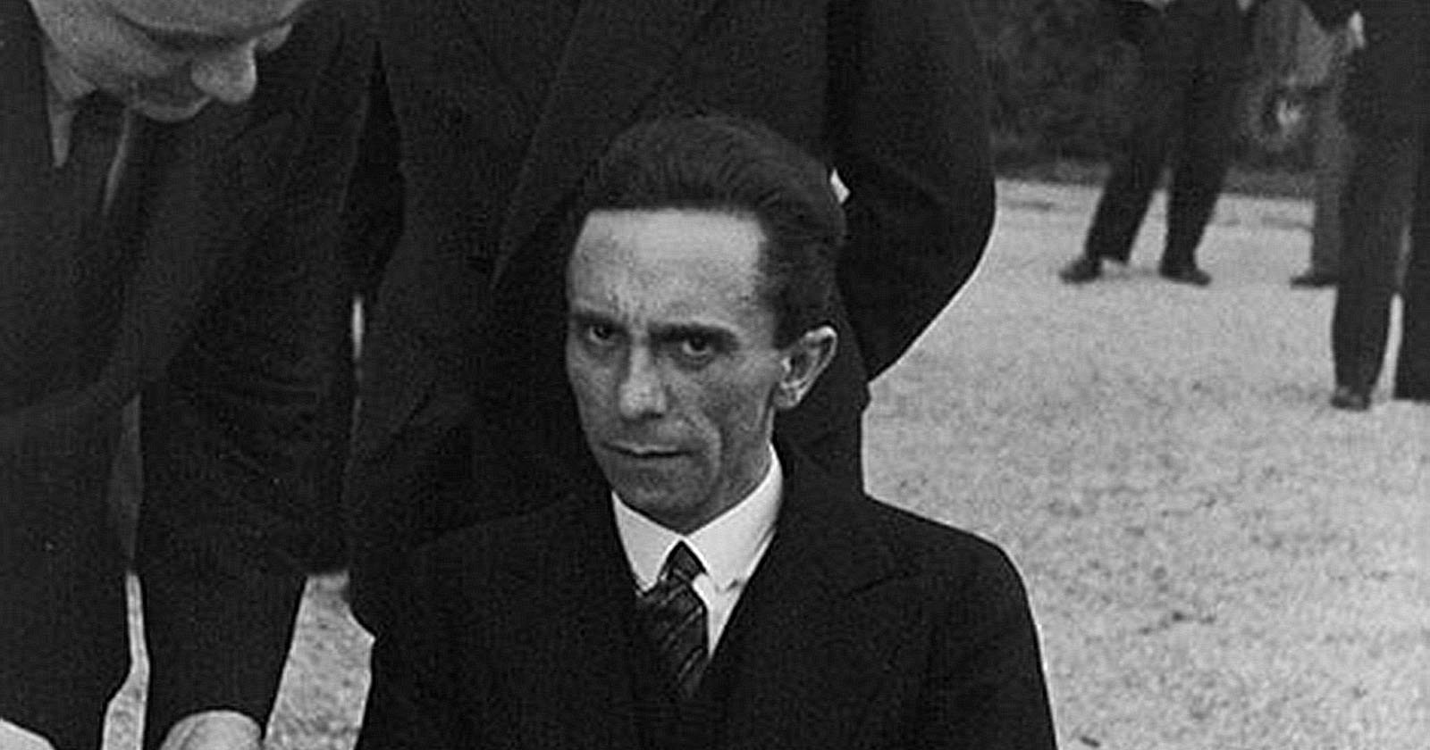 eyes-of-hate-photo-by-Alfred-Eisenstaedt-showing-Joseph-Goebbels.jpg