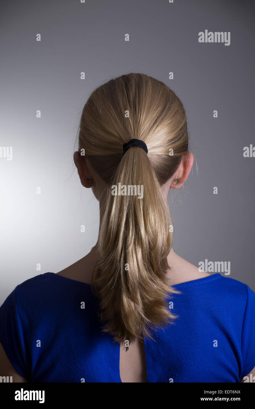 back-of-young-womans-head-EDT6NX.jpg