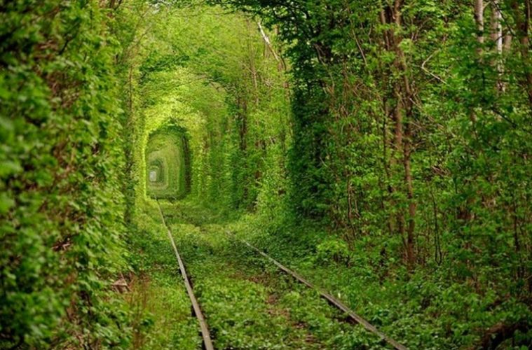 ukraine-love-tunnel-759x500.jpg