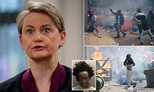 www.dailymail.co.uk