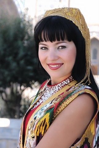 15f22f2f94bc82bbcde714906d014353--uzbekistan-girl-samarkand.jpg