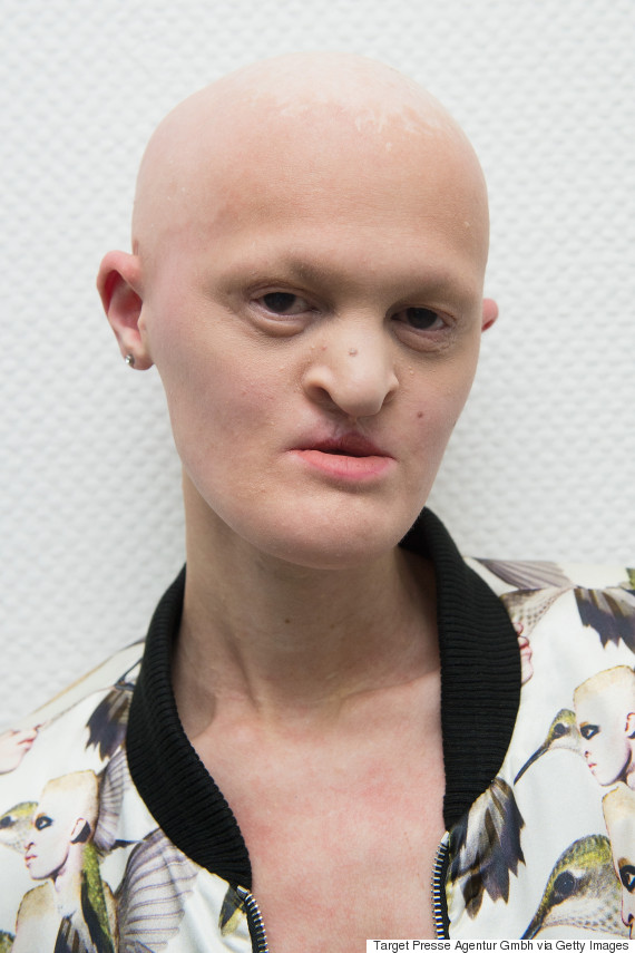 o-MELANIE-GAYDOS-570.jpg