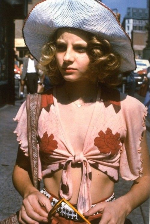 DUDA on X: now to the outfits!! iris from taxi driver (1976) x maddy's  costume for halloween https://t.co/OpBmZBuxZH / X