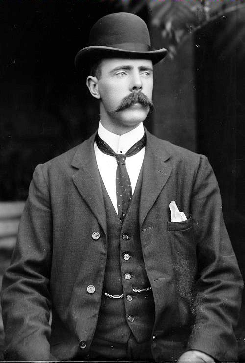Victorian Fashion for Professional Men