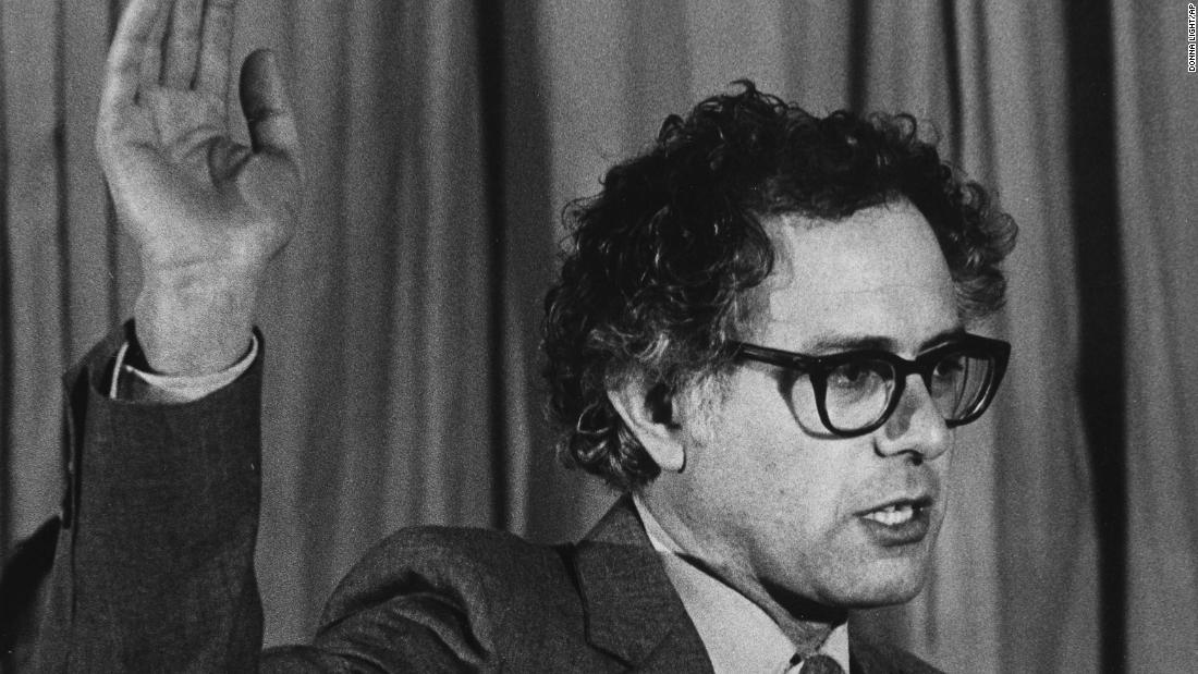 190219105031-03-bernie-sanders-super-169.jpg