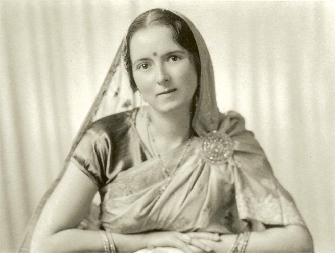 Savitri_Devi%2C_circa_1937.jpg