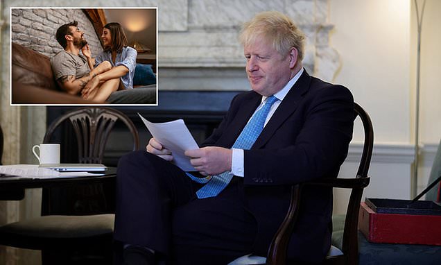www.dailymail.co.uk
