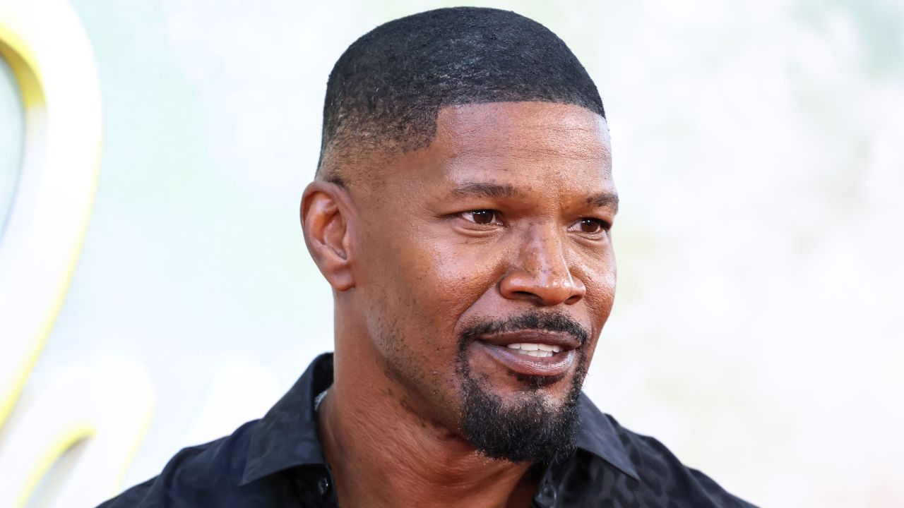 https://media.cnn.com/api/v1/images/stellar/prod/230723111326-01-jamie-foxx-2022-file.jpg?c=16x9&q=h_720,w_1280,c_fill