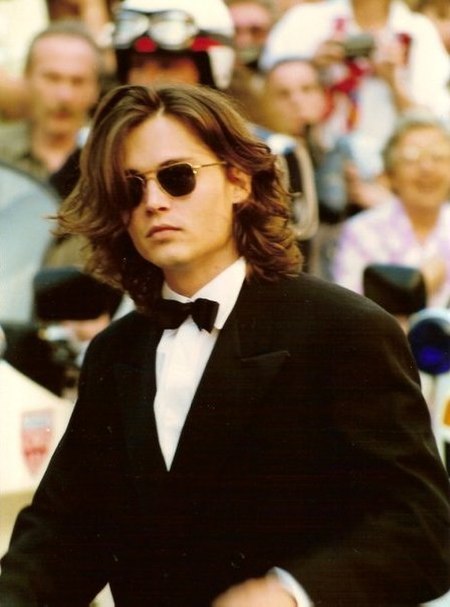 450px-Johnny_Depp_Cannes_nineties.jpg