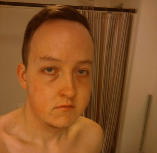 CQRUwuCWsAAt38r.png