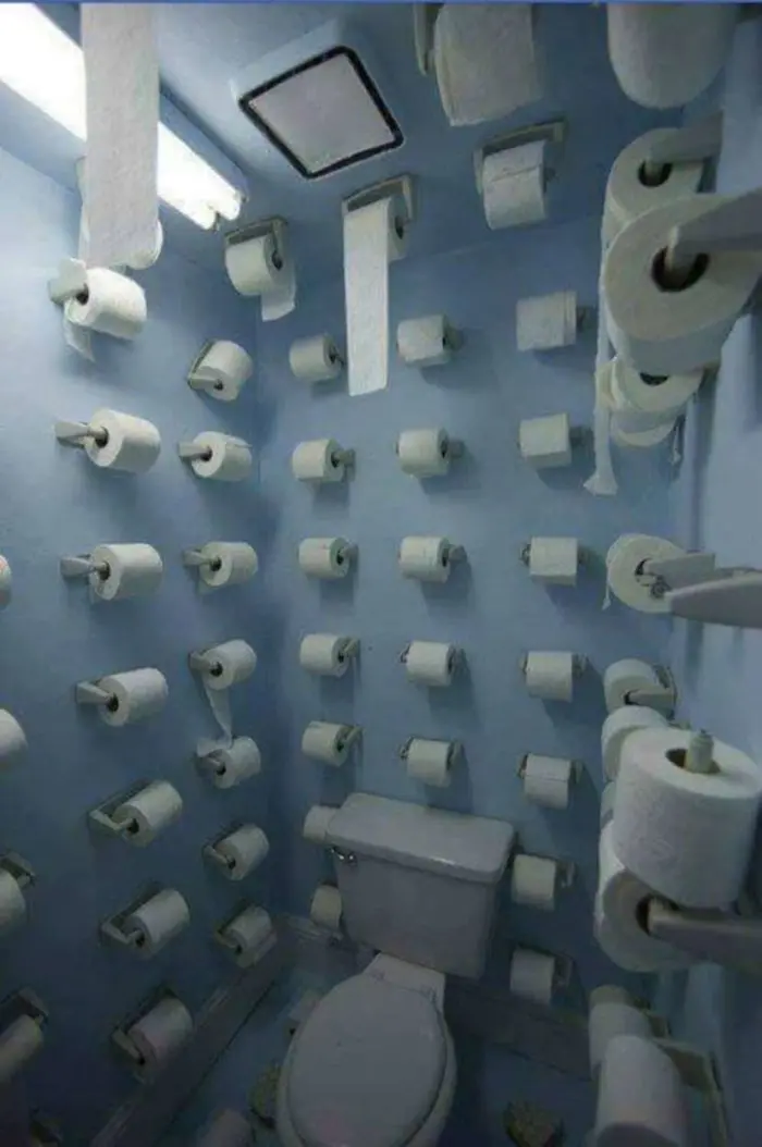 Toilet with unlimited toilet paper