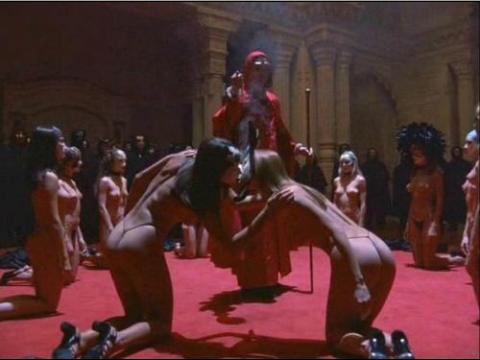 EYES WIDE SHUT | LA SORGENTE