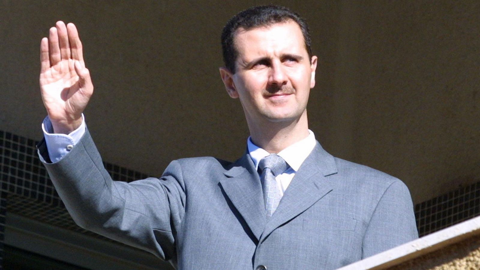 GTY_bashar_al_assad_balcony_tk_130829_16x9_1600.jpg