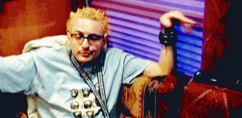 7e56fa4c2e00b5874a06c8af54ff11b1.gif