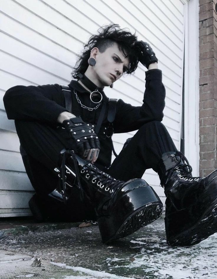 560 Gothic Male Appreciation ideas | goth guys, gothic men ...