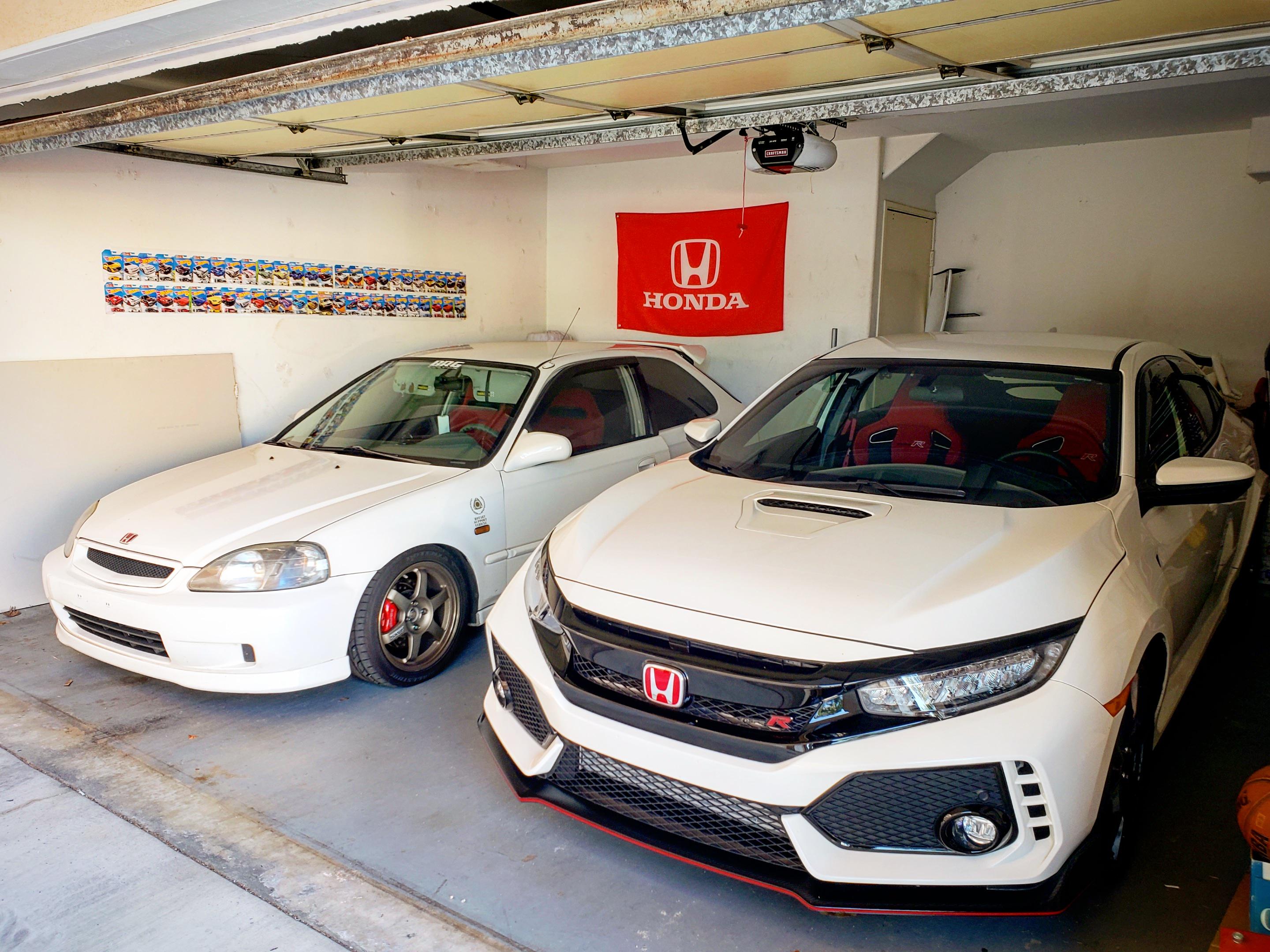 My daily driven 1997 Civic DX and my 2019 Civic Type R. I love them ...