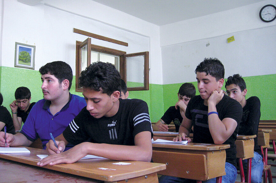 0816-education-refugees-boys-IRAQI-SCHOOL-SYRIA.jpg