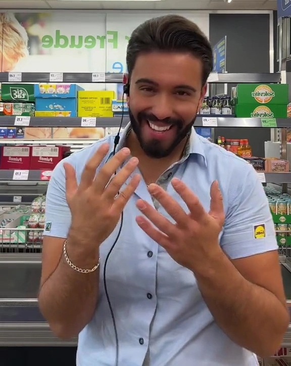 The Lidl worker left viewers with a bit of a crush