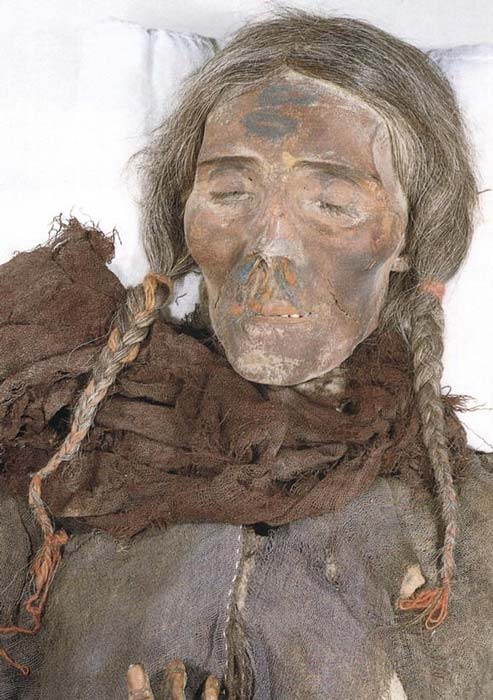 Where the West Actually Meets the East—The Tarim Mummies | Ancient Origins