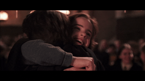 harry potter - Why didn't Hermione hug Ron Weasley in this scene? - Science  Fiction & Fantasy Stack Exchange