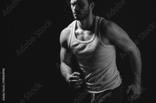 500_F_198064996_BvdsKLfSozRrbGF8iP1UGY8KSXyC8ch9.jpg