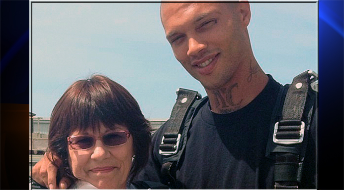 Mom of 'Handsome' Felon Starts 'Free Jeremy' Fundraising Page | KTLA