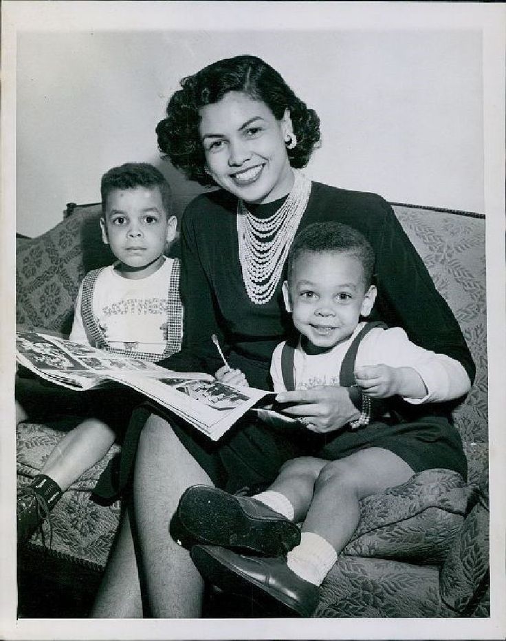 4518c79a2fad6df615a31b29c0ce3ac6--joe-louis-press-photo.jpg