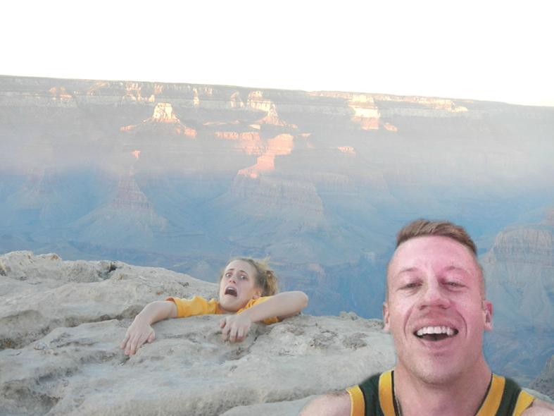 Mackelmore-Photo-Bomb-Cliff.jpg