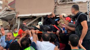 Rescuers have pulled more than 100 earthquake survivors from the rubble of Izmir