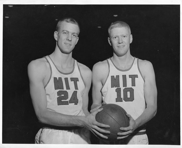 AthleticsBasketball1961_001.jpg