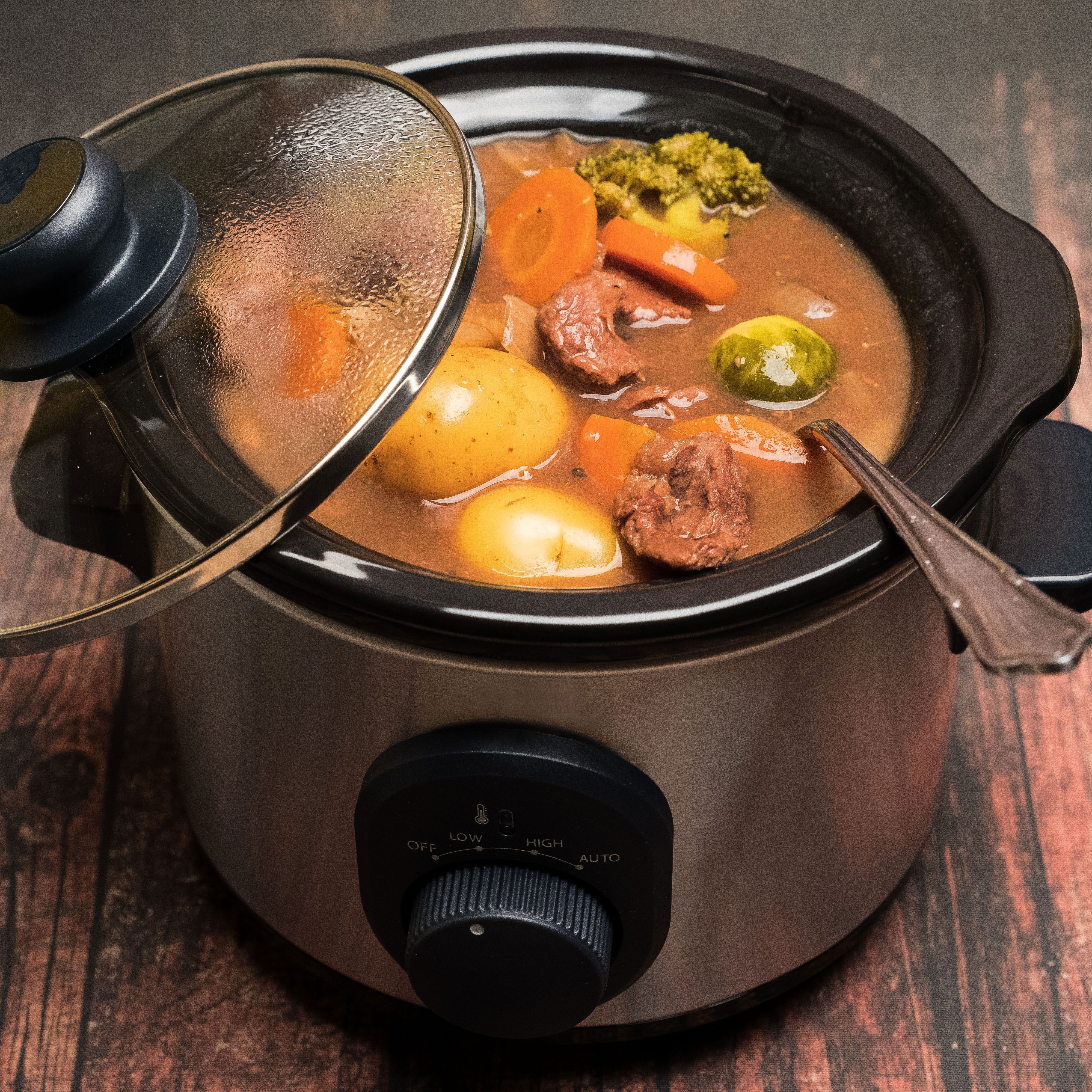 slow-cooker-hero-95e693e.jpg