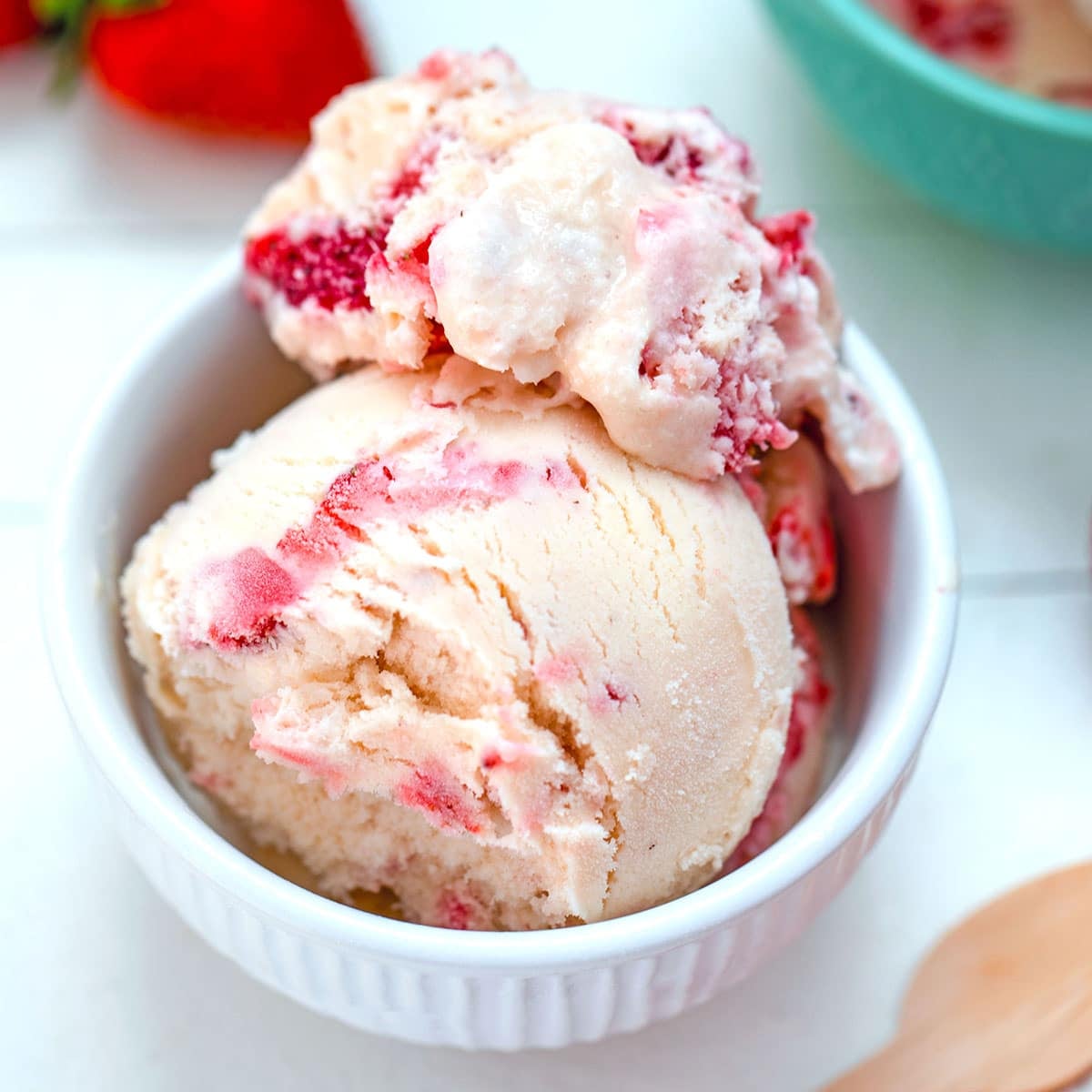 White Chocolate Strawberry Ice Cream