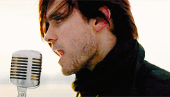 30-STM-gifs-30-seconds-to-mars-34297263-245-140.gif
