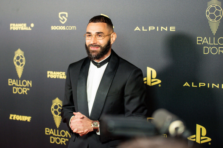 karim-benzema-during-the-red-carpet-ceremony-of-the-ballon-dor-golden-ball-france-football-2022-on-october-17-2022-at-theatre-du-chatelet-in-paris-france-photo-antoine-massinon-a2m-sport-cons-752x501.jpg