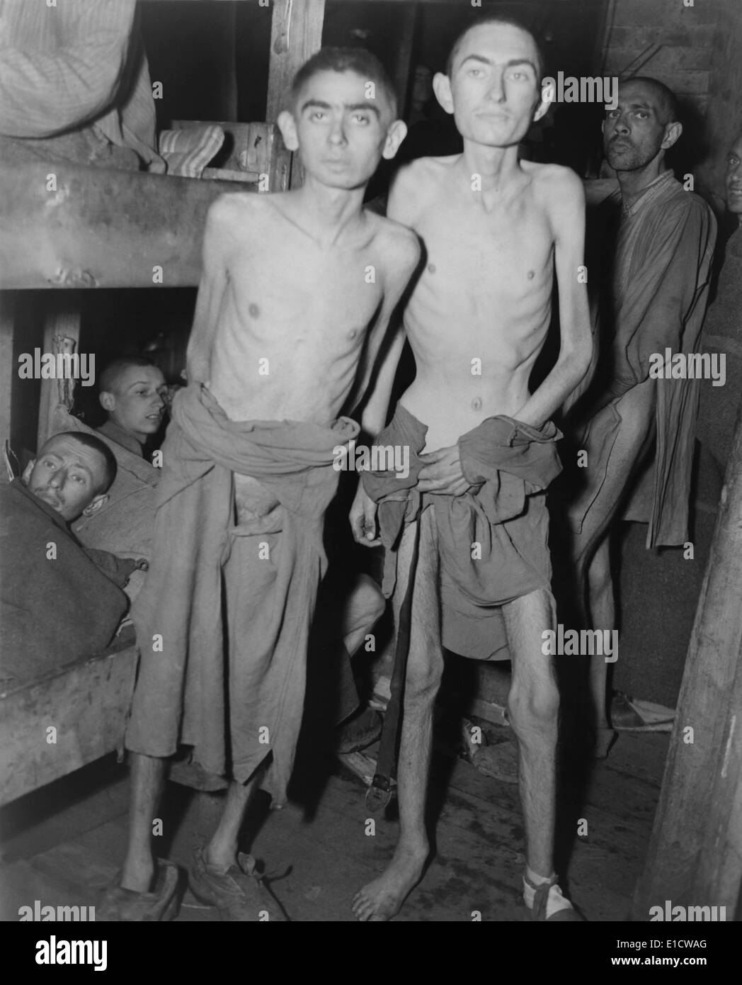 jewish-inmates-of-the-amphing-concentration-camp-after-liberation-E1CWAG.jpg