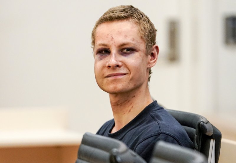 Suspected-Oslo-mosque-shooter-appears-in-court-bruised-beaten-but-smiling.jpg