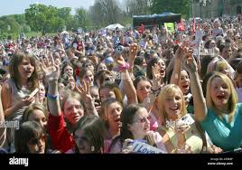 Crowd of teenage girls at pop concert Stock Photo - Alamy