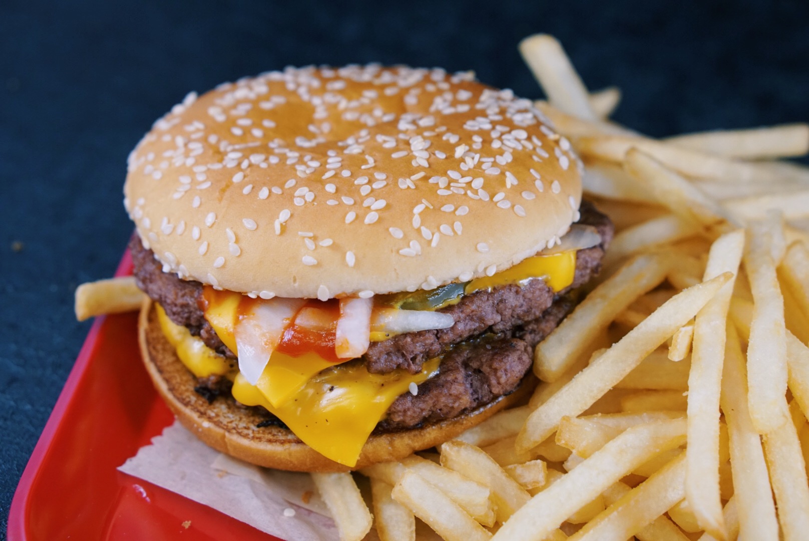 McDonald's is Now Serving 100% Fresh Beef Quarter-Pound Burgers ...