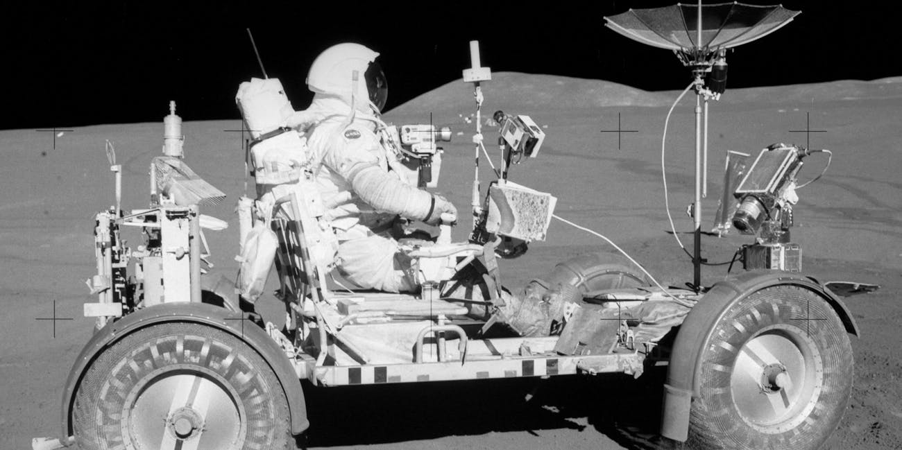 lunar-rover-apollo-15.jpeg