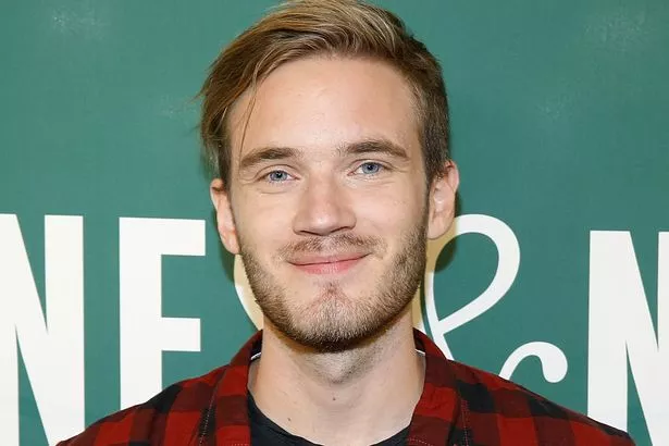 PewDiePie-Signs-Copies-Of-His-New-Book-This-Book-Loves-You.jpg