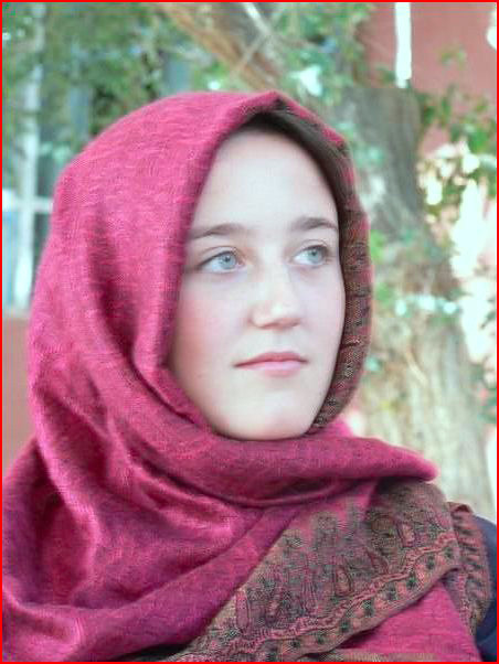 uighur girl with blue eyes | som sol'n förlät | Flickr