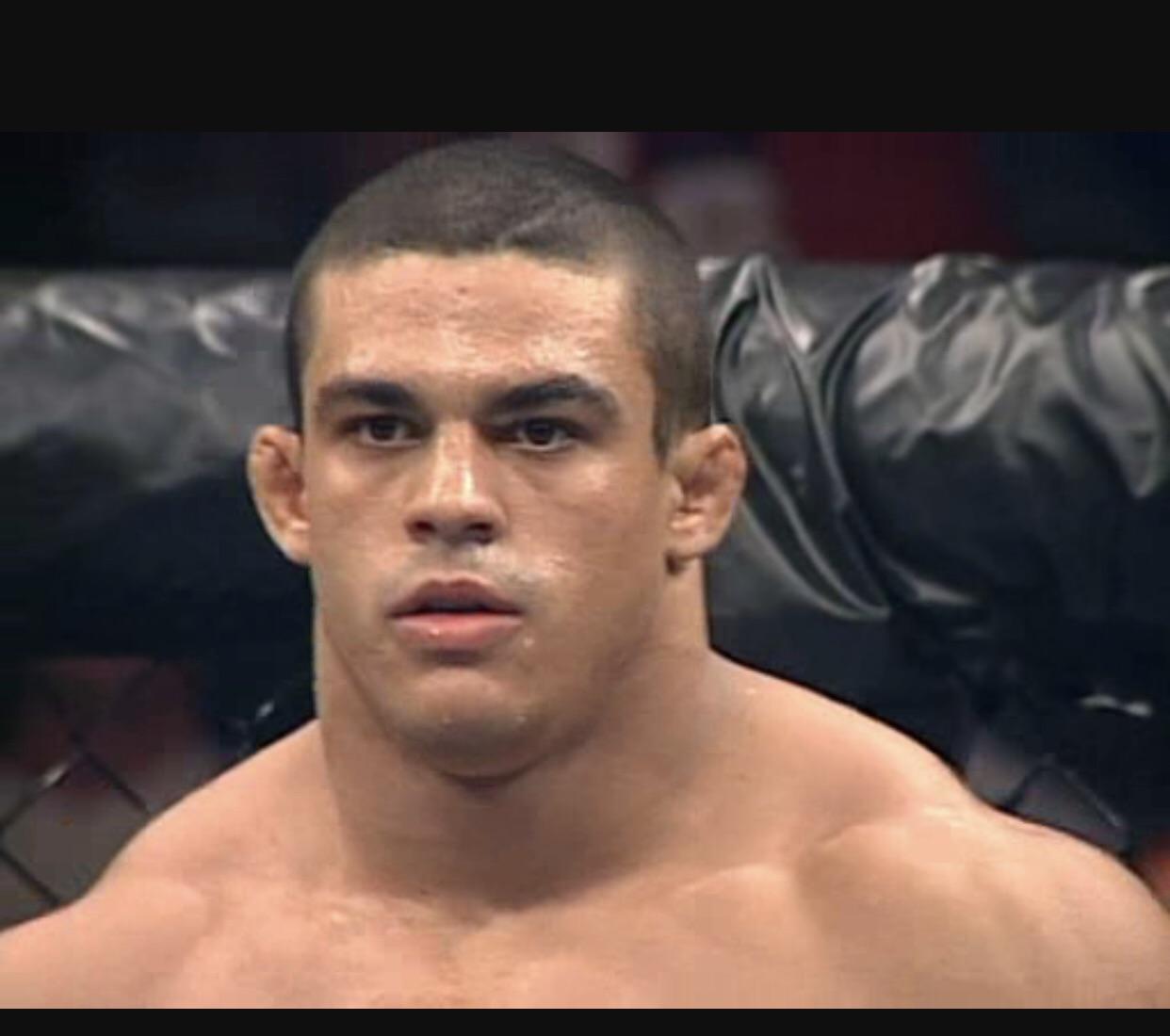 19 year old Vitor Belfort neck : r/AbsoluteUnits