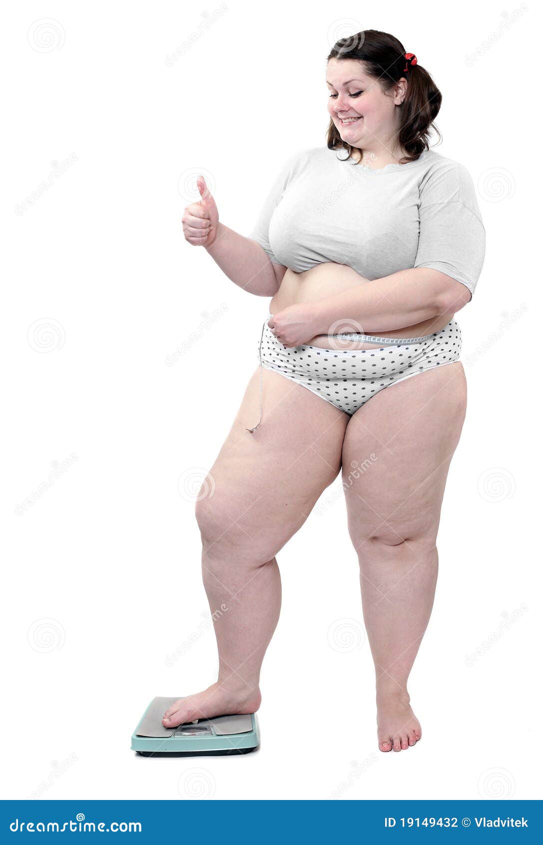 happy-overweight-woman-19149432.jpg