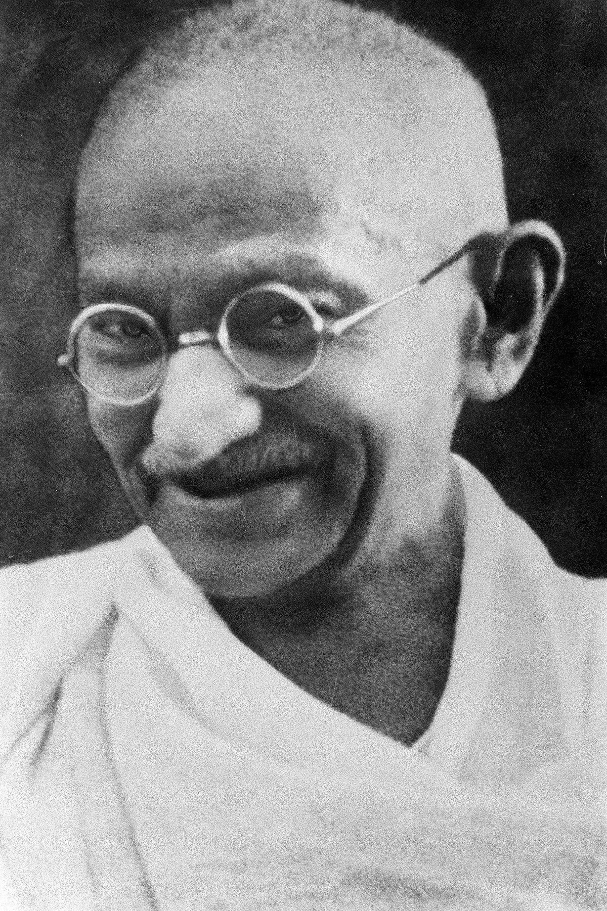 1200px-Portrait_Gandhi.jpg